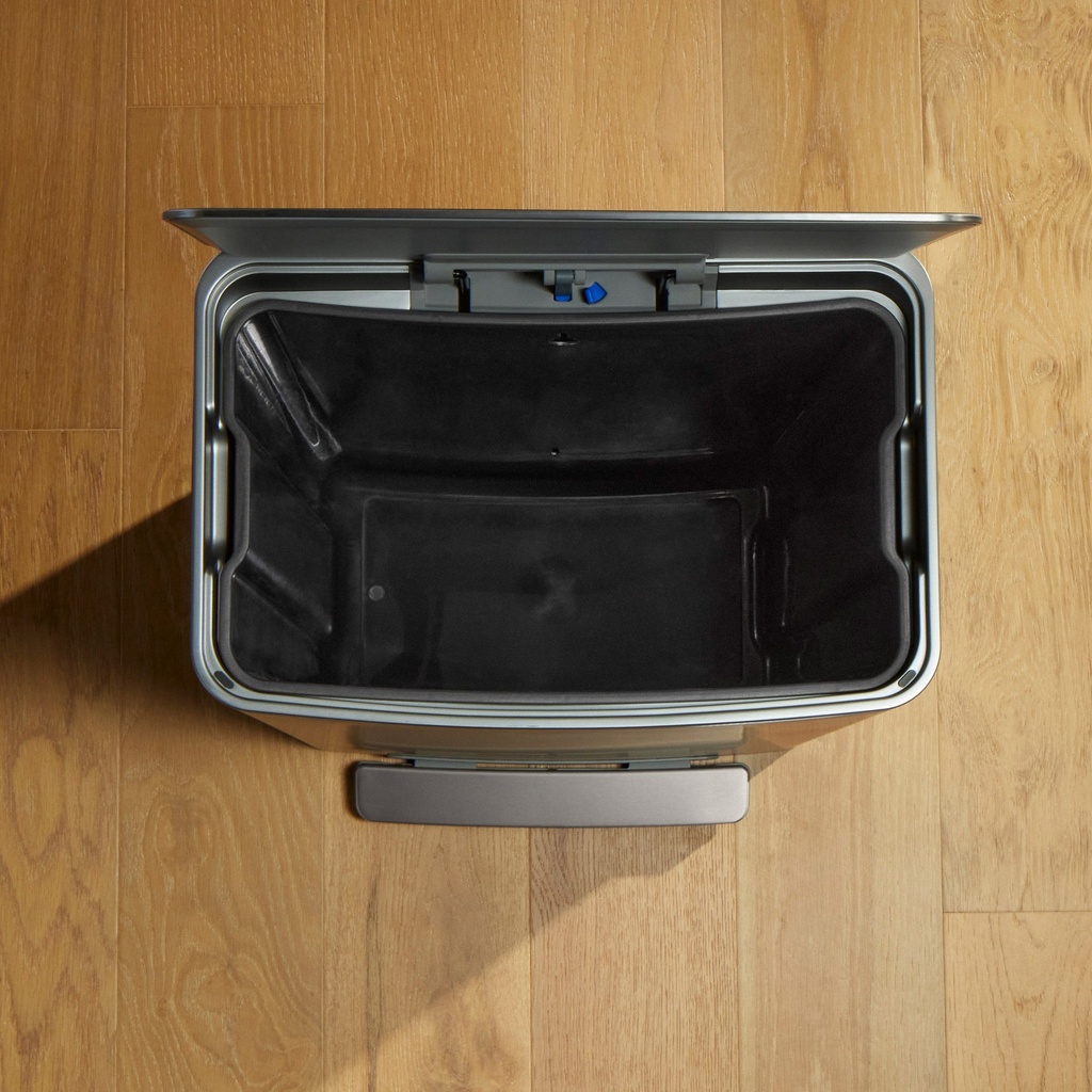 Kohler 47L Curved Step Trash Can 1806294 - 6
