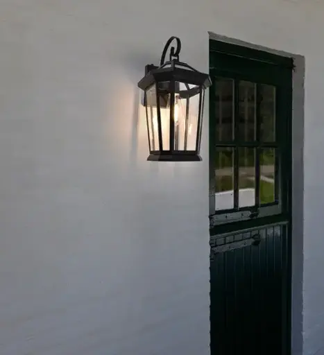 Lutec Traditional Outdoor Wall Light