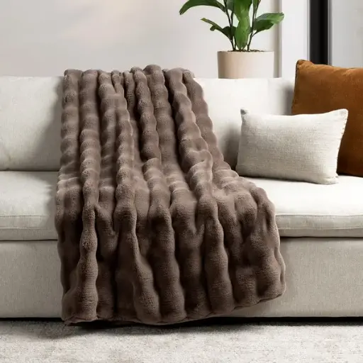 [6536972] House and Home Luxe Faux Fur Throw Blanket